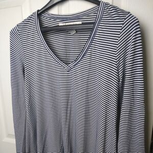 Max studio v neck long sleeve blue white striped tee shirt. Size XS